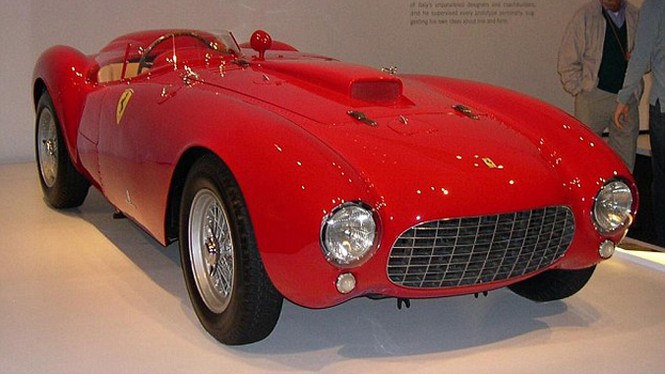 Lôi nhau ra tòa vì xe cổ Ferrari bán hơn 11 triệu đô - ảnh 1