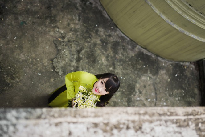 Hoa khôi Hà Nội thơ mộng bên trường xưa - ảnh 12
