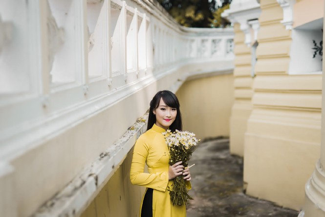 Hoa khôi Hà Nội thơ mộng bên trường xưa - ảnh 5