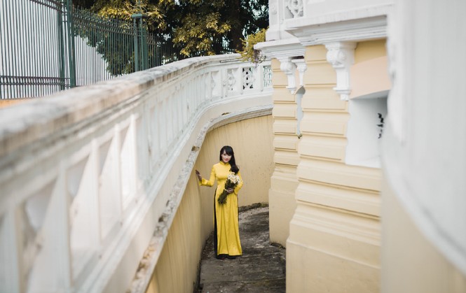 Hoa khôi Hà Nội thơ mộng bên trường xưa - ảnh 7