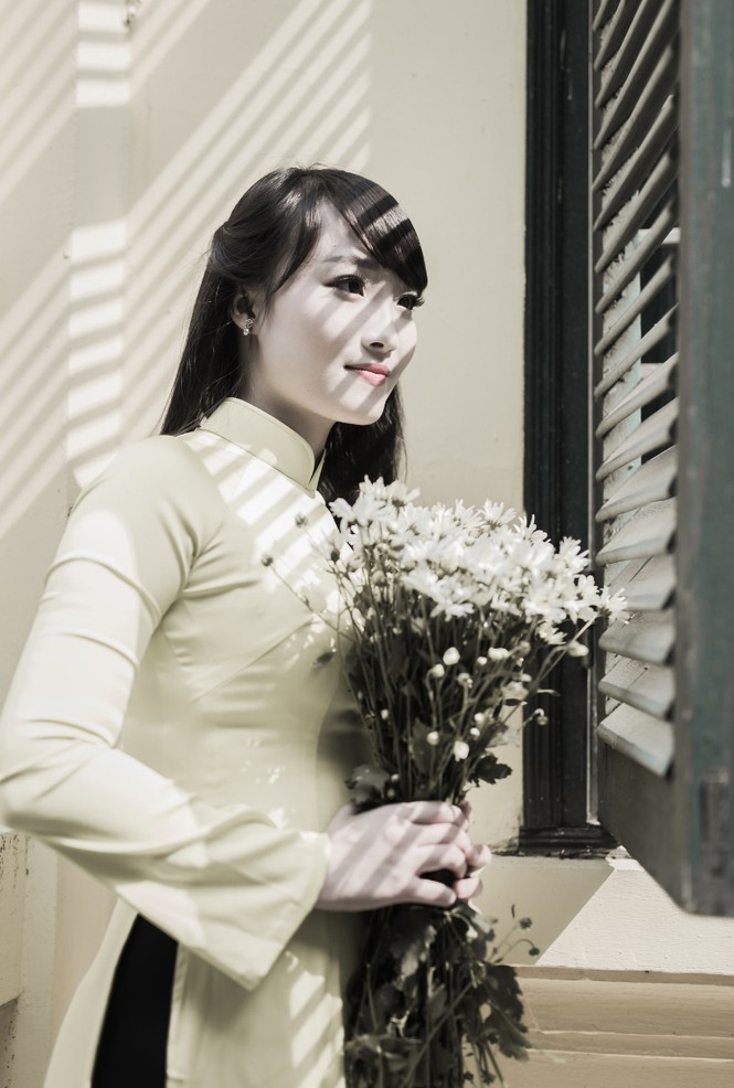 Hoa khôi Hà Nội thơ mộng bên trường xưa - ảnh 9