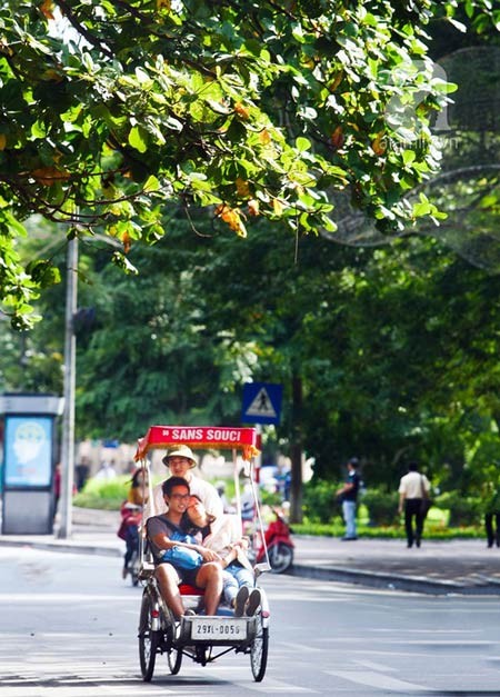 Hà Nội đẹp lung linh trong nắng đầu đông - ảnh 15