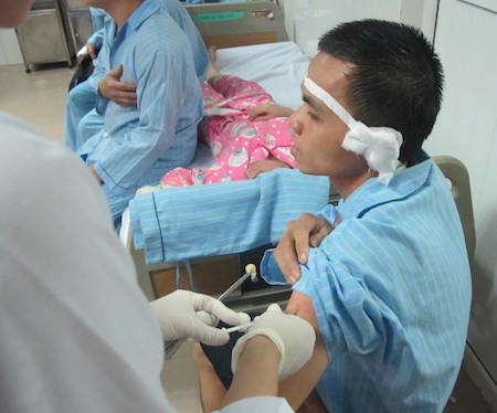 “Biết xe lao xuống ruộng nhưng không biết cách nào để thoát” - ảnh 8