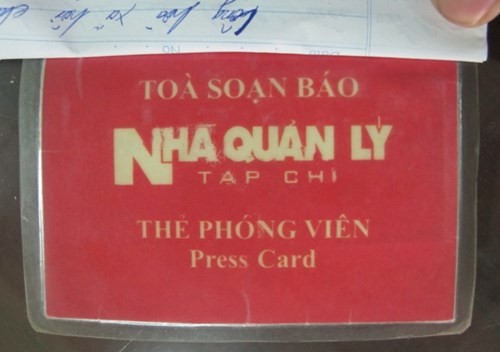 Lái xe vi phạm giao thông có... thẻ phóng viên - ảnh 2