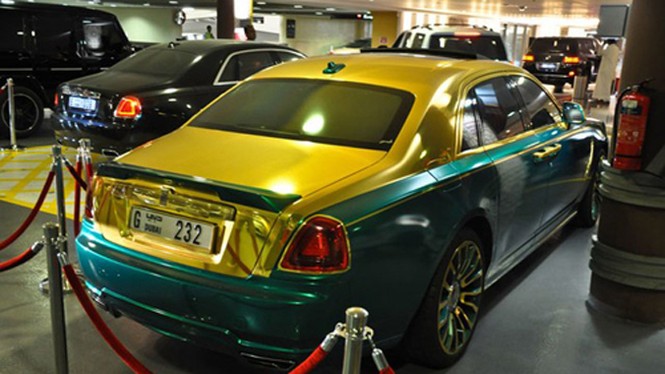 Rolls-Royce Ghost “tắc kè hoa” cho người thích chơi trội - ảnh 1