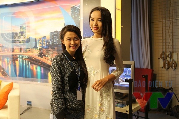 Hoa hậu Kỳ Duyên rạng rỡ trên trường quay VTV - ảnh 7