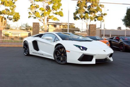 Lóa mắt với sắc màu Lamborghini dán mạ crôm - ảnh 10