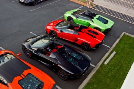 Lóa mắt với sắc màu Lamborghini dán mạ crôm - ảnh 15