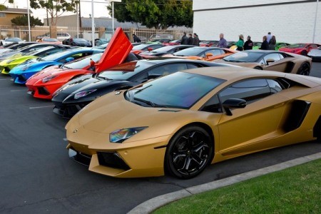 Lóa mắt với sắc màu Lamborghini dán mạ crôm - ảnh 4