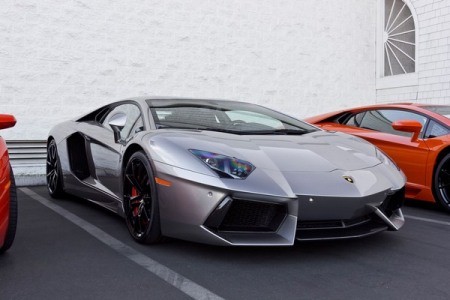 Lóa mắt với sắc màu Lamborghini dán mạ crôm - ảnh 9