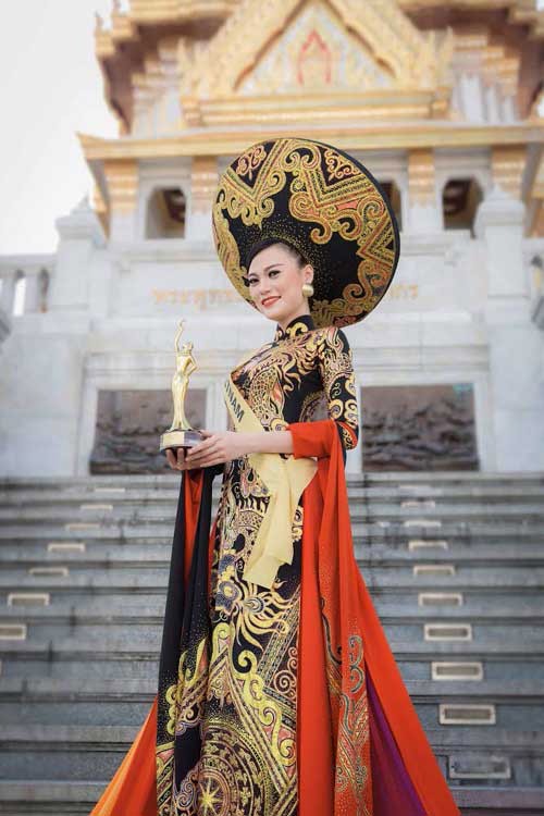Những phát ngôn sốc nhất của chân dài Việt năm 2014 - ảnh 1