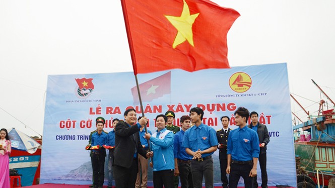 Tuổi trẻ mọi miền chung tay vì an toàn giao thông - ảnh 1