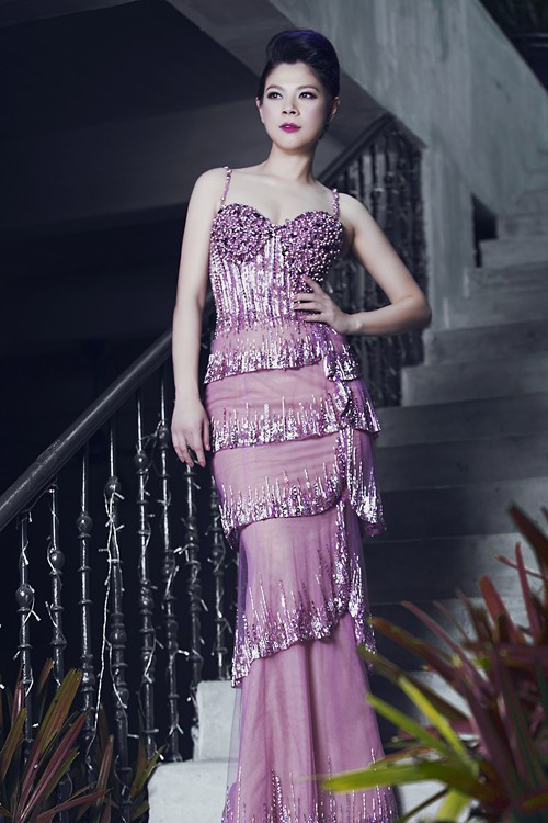 Thanh Thảo kiêu sa với vòng một trễ nải - ảnh 1