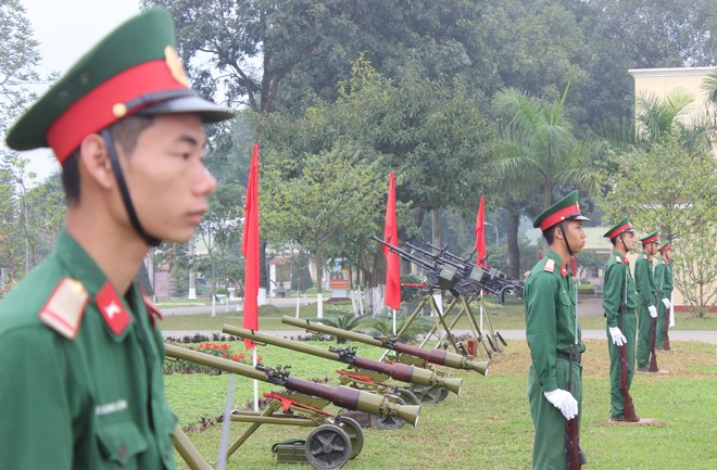 Xem bộ binh cơ giới duyệt đội ngũ, trình diễn trống hội - ảnh 3