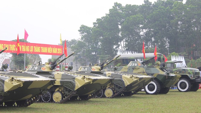 Xem bộ binh cơ giới duyệt đội ngũ, trình diễn trống hội - ảnh 4