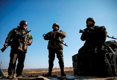 Mỹ và đồng minh trừng phạt Nga để 'che đậy tội lỗi ở Ukraine' - ảnh 1