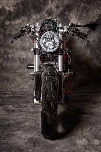 Ducati Monster 1000 biến hình 'quái vật' với đồ chơi khủng - ảnh 2