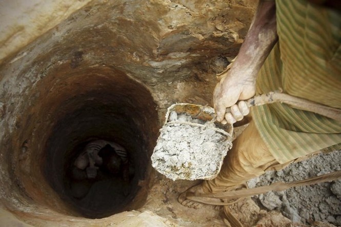 Hình ảnh gây sốc của mỏ vàng khổng lồ ở Bờ Biển Ngà - ảnh 7