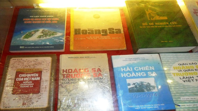 Triển lãm tư liệu, bản đồ về Hoàng Sa, Trường Sa tại Thanh Hóa - ảnh 3