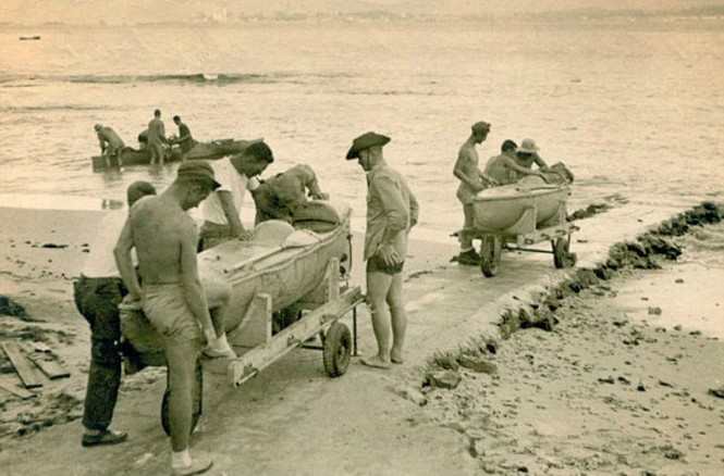 Hé lộ hình ảnh về lực lượng đặc nhiệm Navy SEAL - ảnh 1
