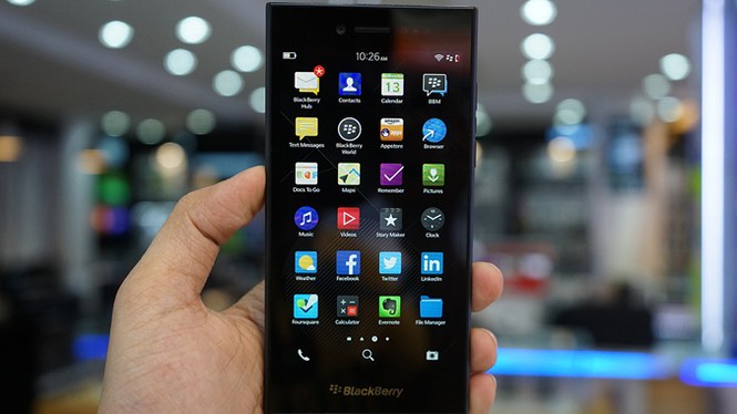 Đập hộp Blackberry Leap chính hãng tại Việt Nam - ảnh 9