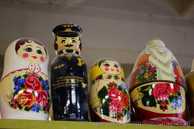 Mục kích qua trình chế tác búp bê Nga Matryoshka nổi tiếng - ảnh 8