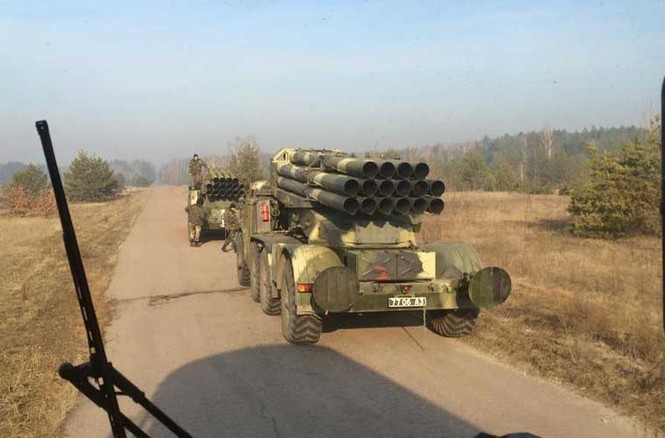 Mục kích quân đội Ukraine huấn luyện bắn súng - ảnh 4