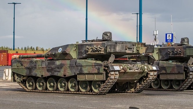 Bắt gặp siêu xe tăng Leopard 2A6 ồ ạt tới Phần Lan - ảnh 1