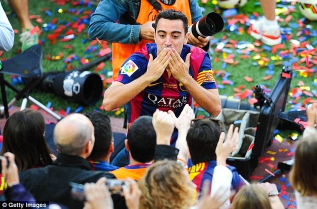 Xavi rơi lệ trong ngày chia tay Nou Camp - ảnh 5