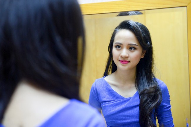 Vẻ gợi cảm không thể thấy trên tivi của nữ biên tập viên thời tiết - ảnh 12