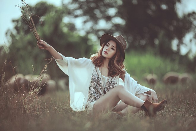 Chi Pu hóa thân thành kiều nữ du mục quyến rũ - ảnh 5