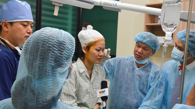 Phẫu thuật thẩm mỹ đã thay đổi cuộc đời tôi - ảnh 1