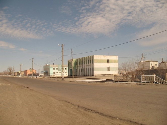 Nhìn gần 'nghĩa địa' tàu thuyền giữa... sa mạc Uzbekistan - ảnh 9