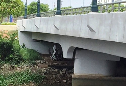 Đột nhập “chợ” đồng tính nam trên đại lộ hiện đại nhất Sài Gòn - ảnh 2