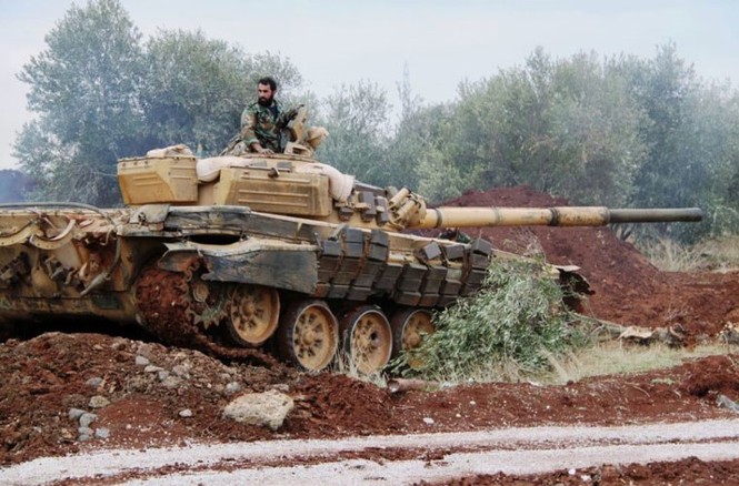 Tận thấy máy bay chiến đấu Syria xuất kích giữa vòng vây IS - ảnh 12