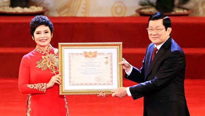 NSND Trà Giang, Minh Châu, Thanh Tú nói về lần đầu tiên làm 'người mẫu' - ảnh 2