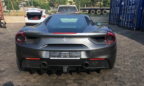 Cận cảnh siêu xe Ferrari 488 GTB vừa 'cập bến' Việt Nam - ảnh 5