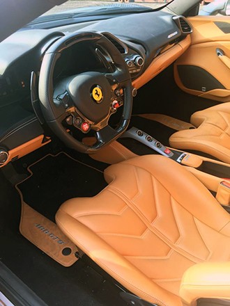 Cận cảnh siêu xe Ferrari 488 GTB vừa 'cập bến' Việt Nam - ảnh 7