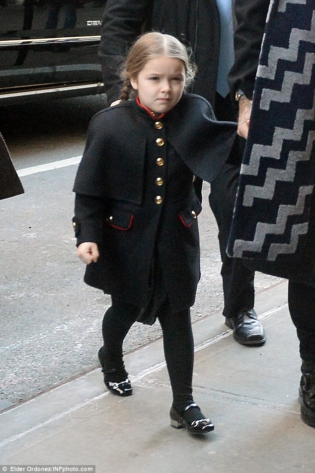 Victoria Beckham hết lời khen con gái sành điệu - ảnh 1