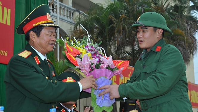 Đại tướng Đỗ Bá Tỵ động viên tân binh nhập ngũ - ảnh 10