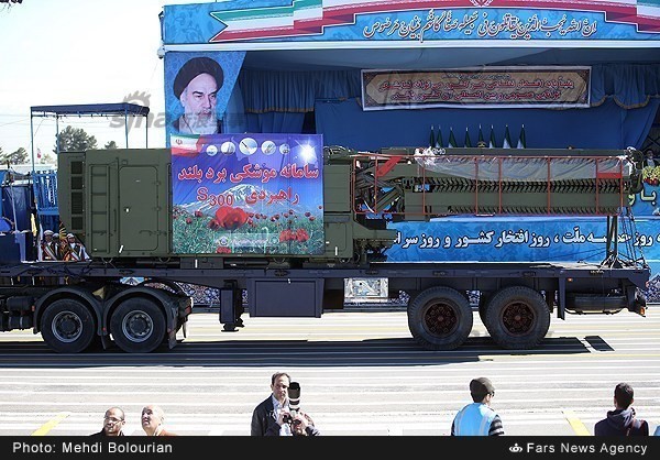 Iran khoe một phần hệ thống tên lửa S-300 mới nhận - ảnh 3