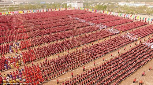 Lạ lùng buổi luyện công của gần 3 vạn võ sinh - ảnh 5