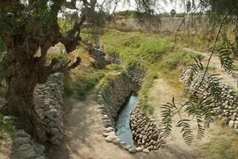 Bí ẩn những hố xoắn ốc ở vùng Nasca, Peru - ảnh 1