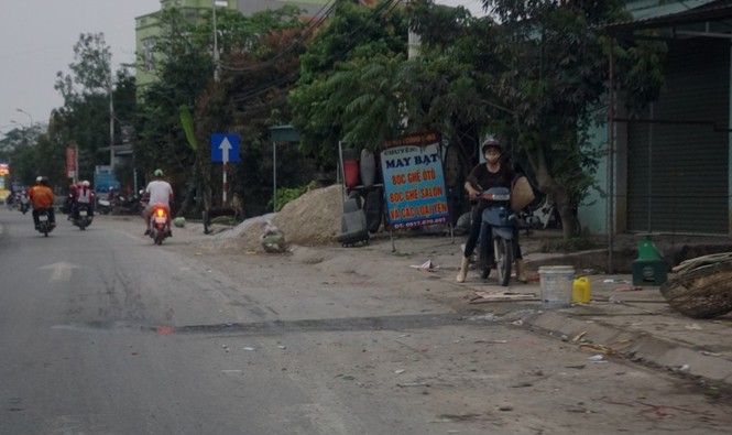 Quỹ bảo trì gần 10 nghìn tỷ, quốc lộ 1A vẫn đầy rác - ảnh 4