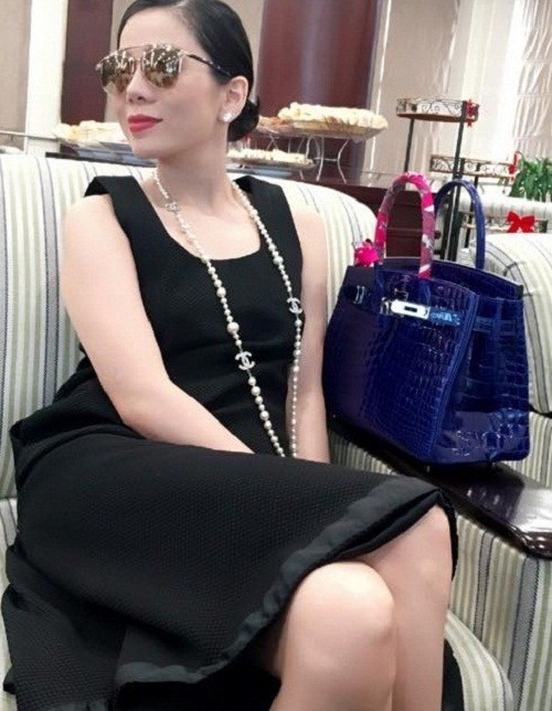 Thú chơi phụ kiện hàng hiệu của ca sĩ Lệ Quyên - ảnh 4
