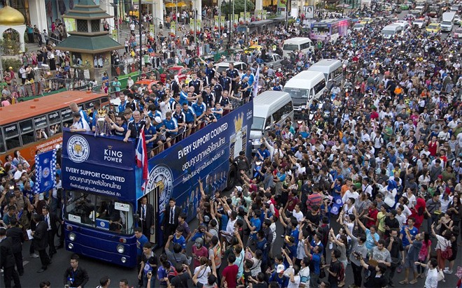 Bangkok náo động vì màn rước Cup thứ hai của Leicester - ảnh 2