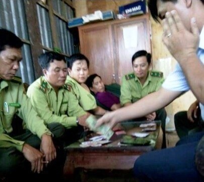 Cán bộ kiểm lâm sát phạt nhau tại trụ sở - ảnh 1