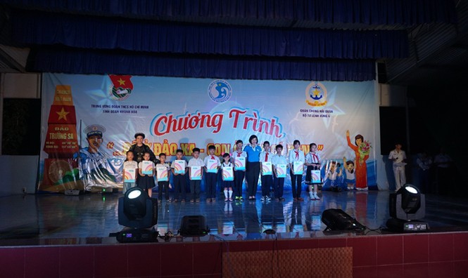 Tối vui của 1500 con em chiến sĩ Trường Sa - ảnh 8