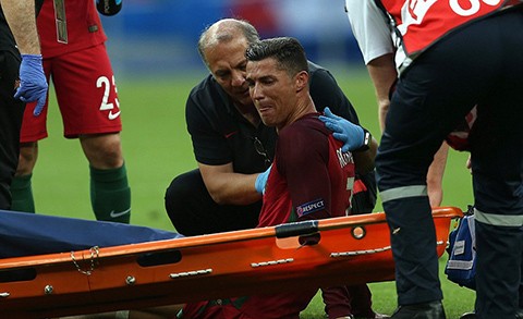 Ronaldo - Người đàn ông của nước mắt - ảnh 1