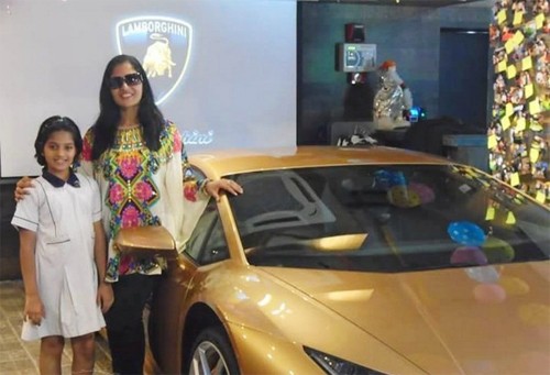 Người phụ nữ Ấn Độ đầu tiên sở hữu Lamborghini - ảnh 1